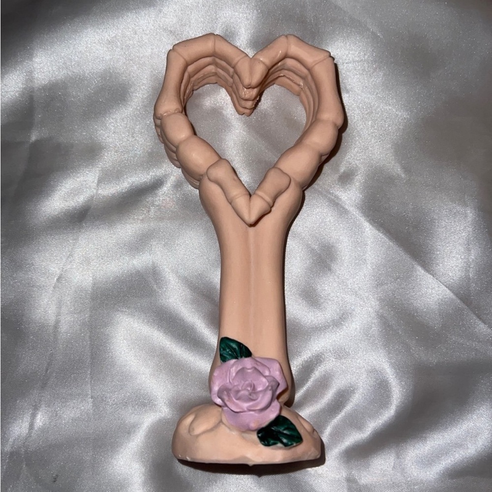 Heart-Shaped Ceramic Candle Holder with Pink Rose